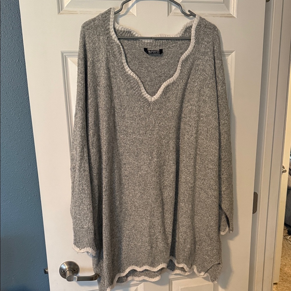 BloomChic Gray and White V-Neck Sweater